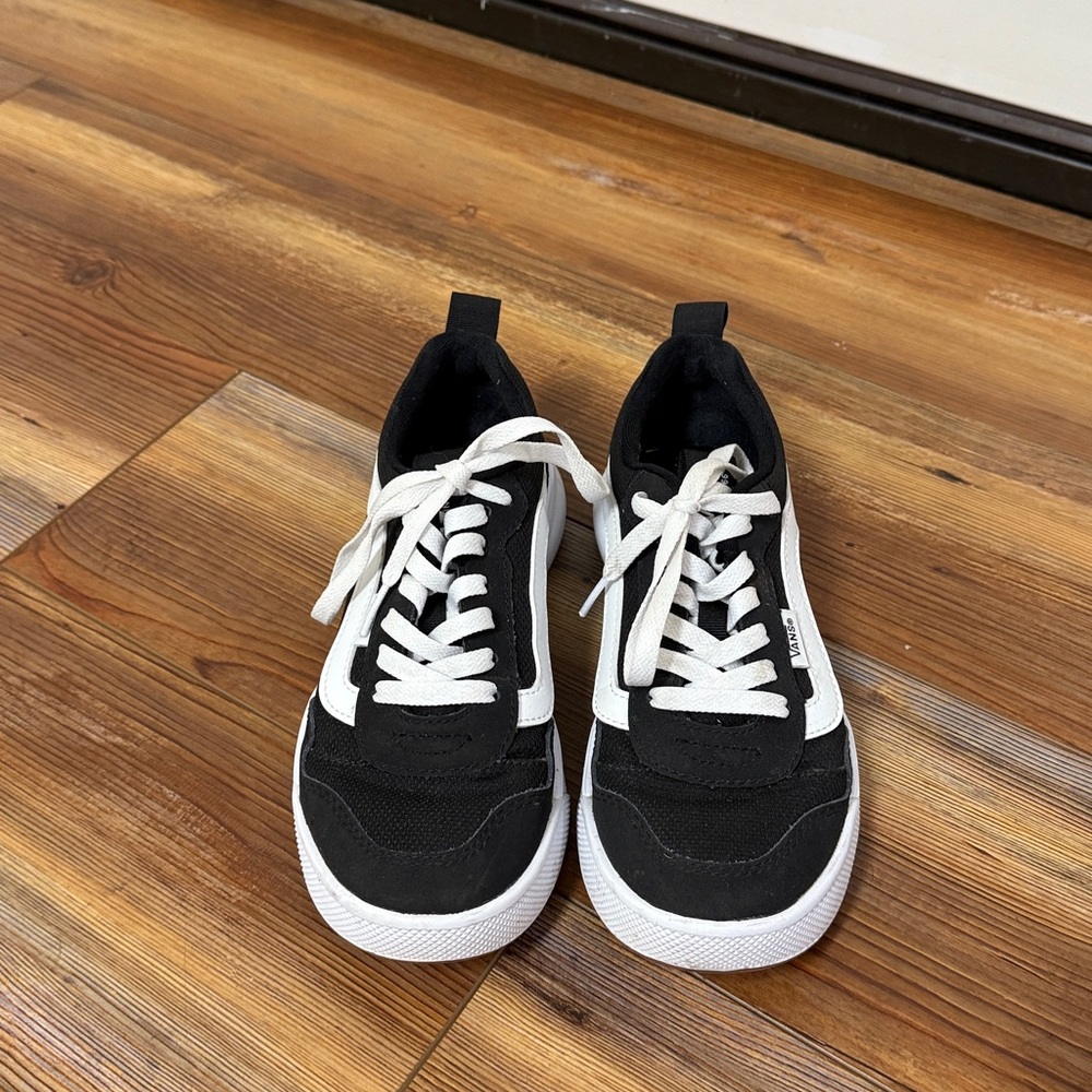 Women’s Vans Range EXP Shoes - Picture 2 of 5
